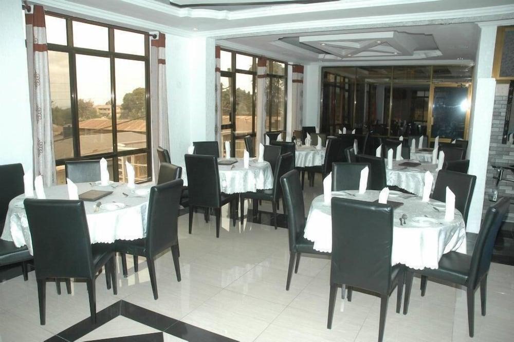 Premier Palace Hotel Arusha Exterior photo
